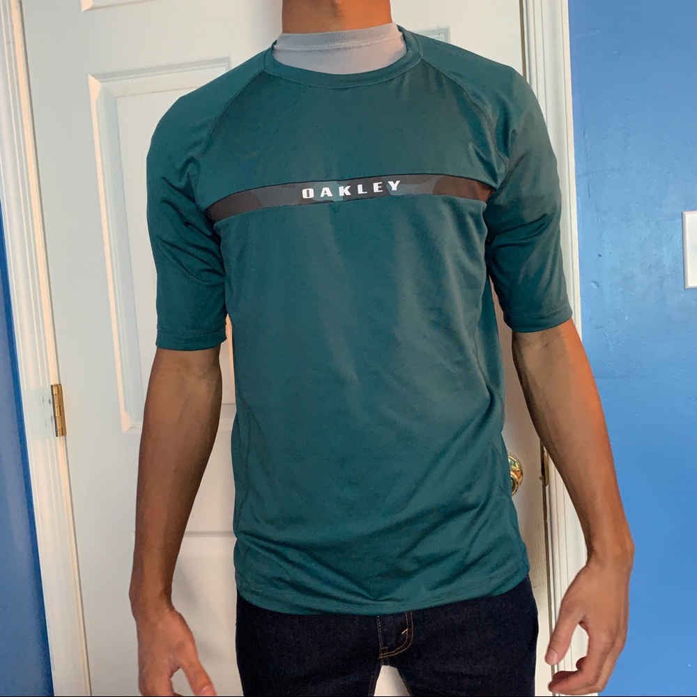 Oakley T Shirt